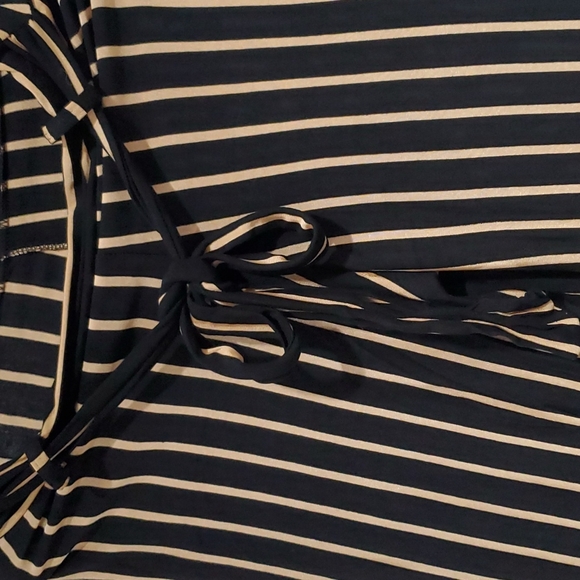 NEW Soft and Comfortable Wide Leg Ankle Pants Size Medium - Picture 3 of 5